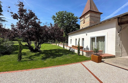 Saint-Lieux-les-Lavaur House | 5-star gîte with private pool at Pigeonnier d'En Barreau