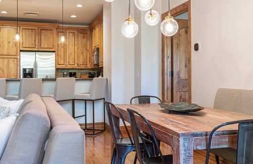 Avon Condo | 5 Star Luxury - Truly Ski in/ski out 2 bedroom spacious condo Bachelor Gulch