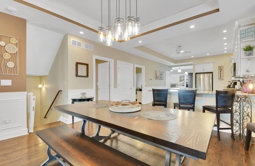 Berwyn House | 5 Star Upscale Entire Family Neighborhood Home