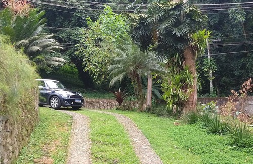 Portogalo House | 5 Suites in the best of Angra + Speedboat for Tours (Optional)