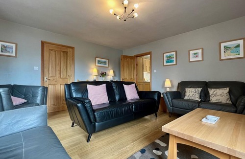 Harlech House | 5*Tan-Y-Graig Lies Below Harlech Castle