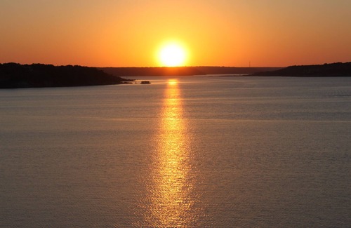 Belton Apartment | 50+ Community: Waterfront guest suite with deck on the Cliffs of Belton Lake