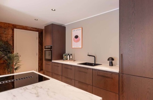 Bergen City Centre Apartment | 50 meter til Bryggen - Ny i 2023 solrik bakgard