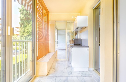 Saint-Laurent-du-Var Apartment | 50 meters from the sea Large 2 room terrace, very quiet, between Cannes and Monaco