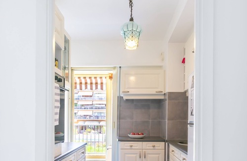 Saint-Laurent-du-Var Apartment | 50 meters from the sea Large 2 room terrace, very quiet, between Cannes and Monaco