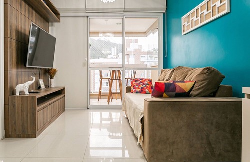 Trindade Apartment | 50" Smart TV | 500 meters from UFSC #TRINA03