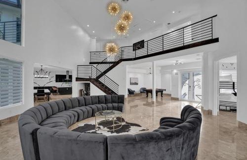 Dania Beach House | 5000 Square Ft Beautiful Mansion w 6br Hot Tub Playground Movie Theater & Game Room