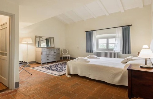 Rignano sull'Arno Villa | 500M2 LUXURY WITH A VIEW OVER THE TUSCAN HILLS