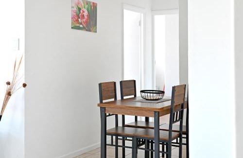 Cape Town City Centre Apartment | 503-607 The Piazza on Church Square