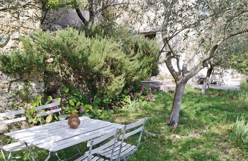 Pierrefeu House | 50km of Nice, family friendly house in car-free village, chimney, garden