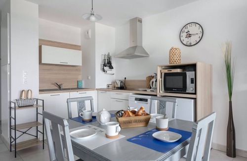 Pleneuf-Val-Andre Apartment | 50m from the beach, seaview flat for 3
