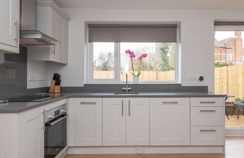 Heworth House | 51 Main Avenue · Luxurious Modern York House with Garden & Parking | Pass the Keys