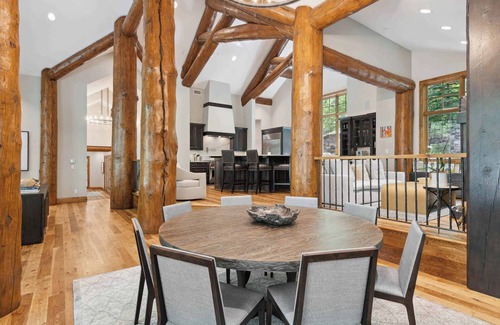 Avon House | 536 Elkhorn - 5 Bedroom Residence