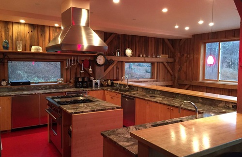 Denver House | 5500sqft Mountain Barn on 200 wooded acres. Stunning structure, amazing views!