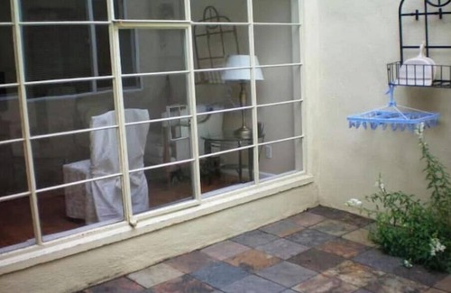 University South House | 555 #3 2bed/1.5bath/2carport dwntwn