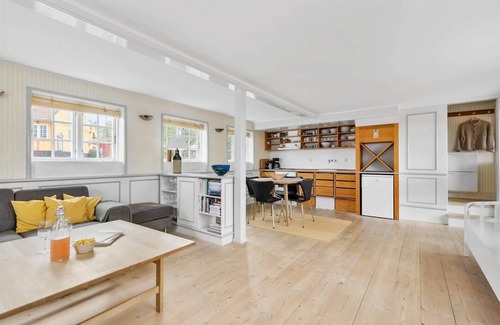 Svaneke House | 5639 Svaneke - Skovgade 1 ,B