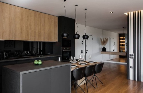Glyfada Apartment | 5BD 2 Level Beachfront Luxury Apt by the Olon