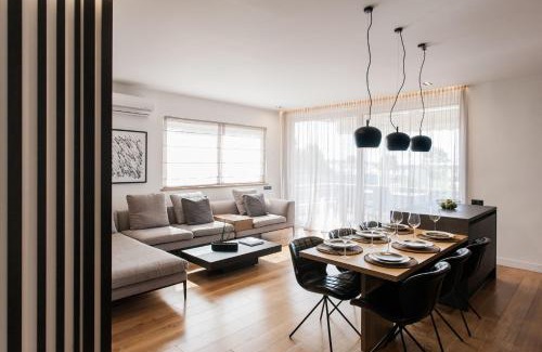 Glyfada Apartment | 5BD 2 Level Beachfront Luxury Apt by the Olon