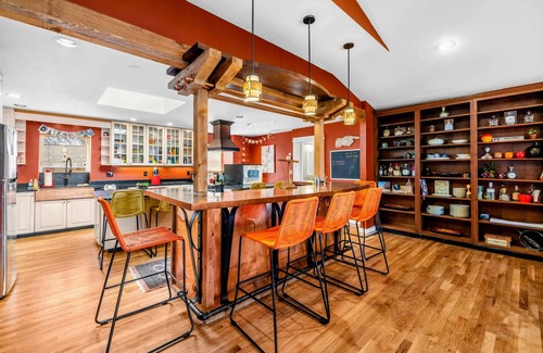 Mineral House | 5BR Lakefront Lake Anna with Dock, Deck, Fire Pit