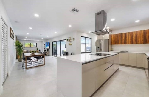 Cutler Bay House | 5BR Miami Oasis: Heated Pool, Spa & Basketball