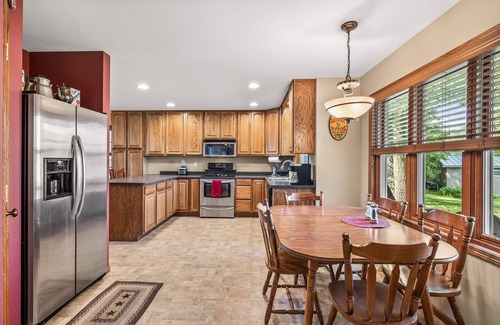 Wautoma House | 5BR Retreat: Waterfront, Kayaks, BBQ & More