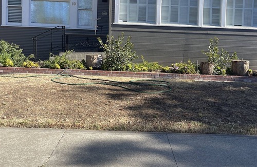Stockton House | #5Lovely Room/w full bathroom, 3 block from Saint Joseph hospital