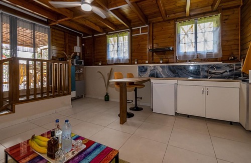 Les Abymes House | 5M de L'aéroport Le Cosy Bungalow de Lili