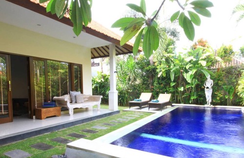 Batubelig Villa | 5Min WALK TO Beach-PRIVATE POOL MAHAYANA 1BR VILLA