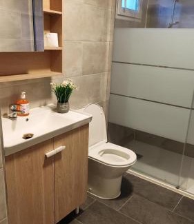 Vitry-sur-Seine House | 6奥利机场 卢浮宫 艾菲尔铁塔 巴黎圣母院