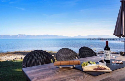 Tahoe Tavern House | 6-8 Miles to Palisades|Alpine|Homewood|Walk to TC