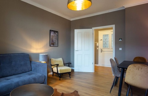 Altlindenau Apartment | 6-8 PERSONS | 85 m2 | 3 ROOMS