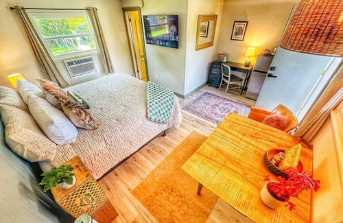 Manchester Center Hotel | 6 Bam Boo Cozy escape in the heart of Vermont