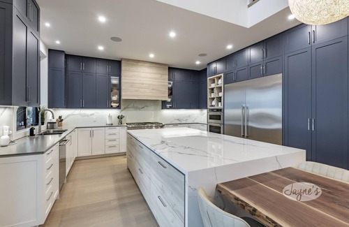 The Blue Mountains House | 6 bed 8 bath New Build on Georgian Bay!