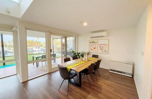 Patterson Lakes House | 6-Bed Lake Escape for Families & Friends