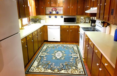 Summerton House | 6 Bedrm, 4 full bath + 2 half bath Lake Marion Waterfront Home with 2025 updates