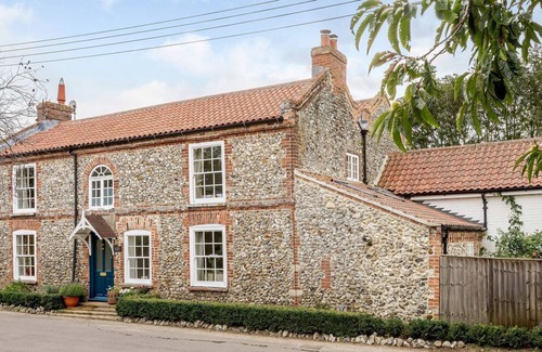 Wighton Cottage | 6 bedroom accommodation in Wells-next-the-Sea