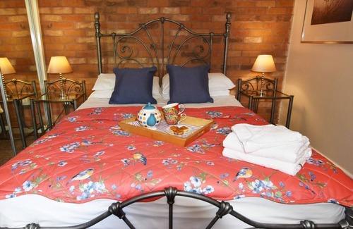 Farley House | 6 bedroom accommodation in Oakamoor