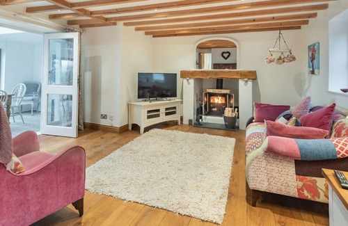 Rhyd-y-clafdy Cottage | 6 bedroom accommodation in Pwllheli