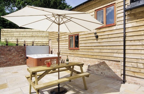 Newtown Cottage | 6 bedroom accommodation in Newtown