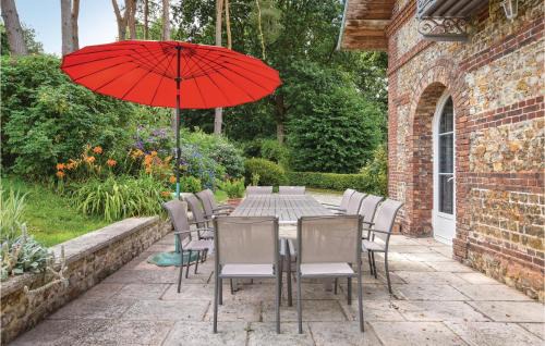 Ancourteville-sur-Hericourt House | 6 Bedroom Awesome Home In Hericourt-En-Caux