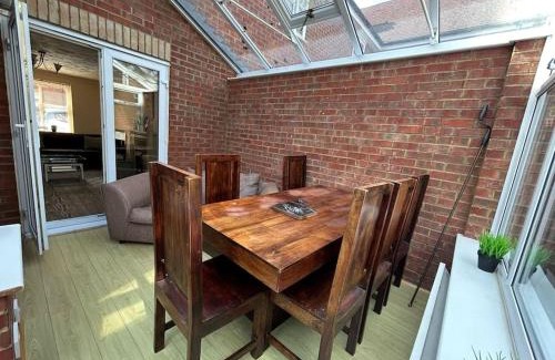 Colchester House | 6 Bedroom House in Colchester