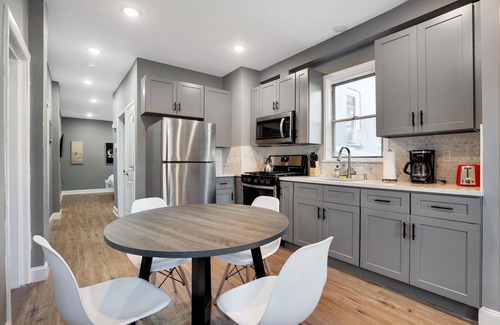 Roselle Park Apartment | 6 Beds-Beautiful Apartment , near Schools, Bus Transits! Pet Friendly!