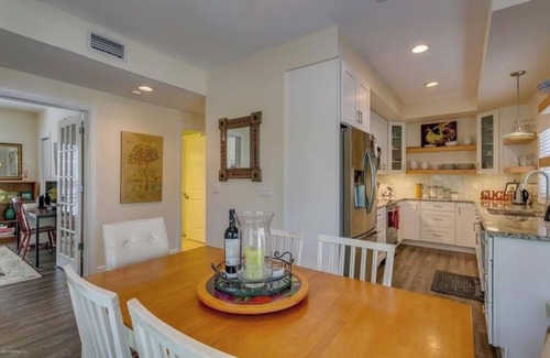 Downtown Historic District House | 6 BR/4BA (2 X 3/2 Apartments) in Historic St. Aug.