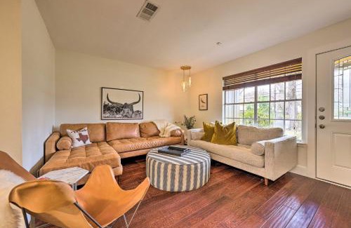 Austin House | 6 Mi to Dtwn Austin Home with Screened Porch and Yard