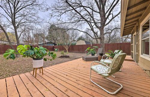 Austin House | 6 Mi to Dtwn Austin Home with Screened Porch and Yard