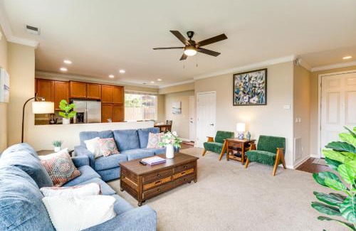 Northwest Reno House | 6 Mi to Dtwn Reno Mtn-View Retreat with Fireplace!