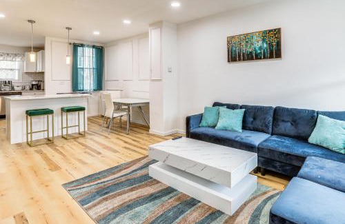 Eastwick House | 6 Mi to Eagles Games Stylish Philly Townhome!