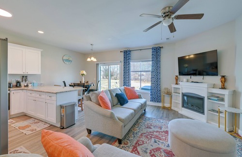 Harrisburg House | 6 Mi to PNC Music Pavilion: Concord Townhome