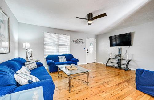 Lake Tarpon Estates House | 6 Mi to Sponge Docks Lake Tarpon Getaway with Dock!