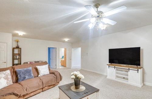 Lima Apartment | 6 Mi to Town Peaceful Lima Home!